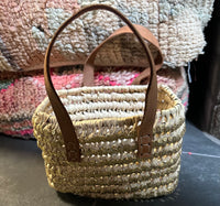 Rieten boho mand met gouden pailletten