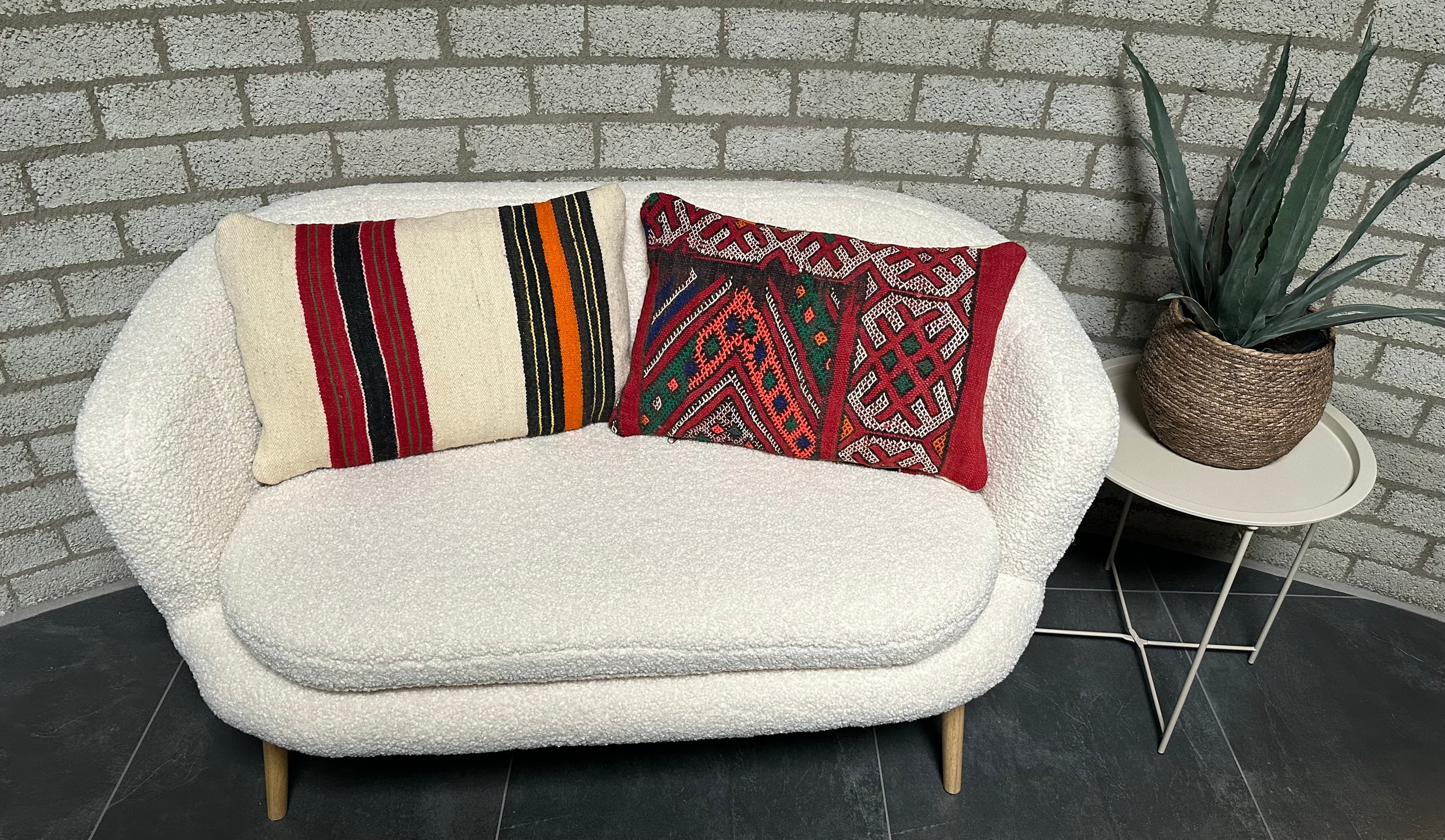 Marokkaans kussen - rood + neon mix - 60 x 40 cm