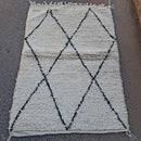 Marokkaans Boujaad vloerkleed - wit + zwart - 163 x 109 cm