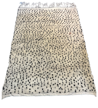 Marokkaans Boujaad vloerkleed - wit + zwart - 163 x 122 cm