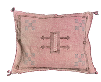 Sabra kussen - licht roze - 46 x 35 cm