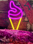 LED IJsje met neonlicht