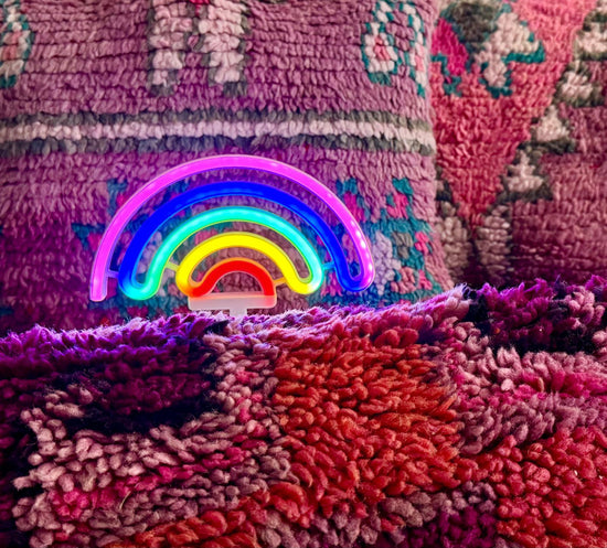 LED Regenboog met neonlicht