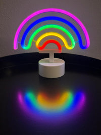 LED Regenboog met neonlicht